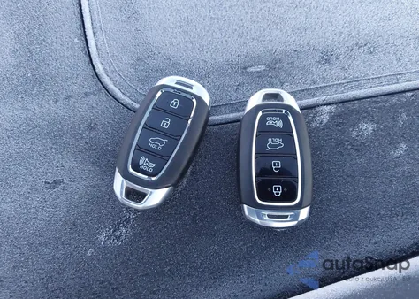 2020 Hyundai Kona Limited from USA, damaged, VIN KM8K33A58LU408055